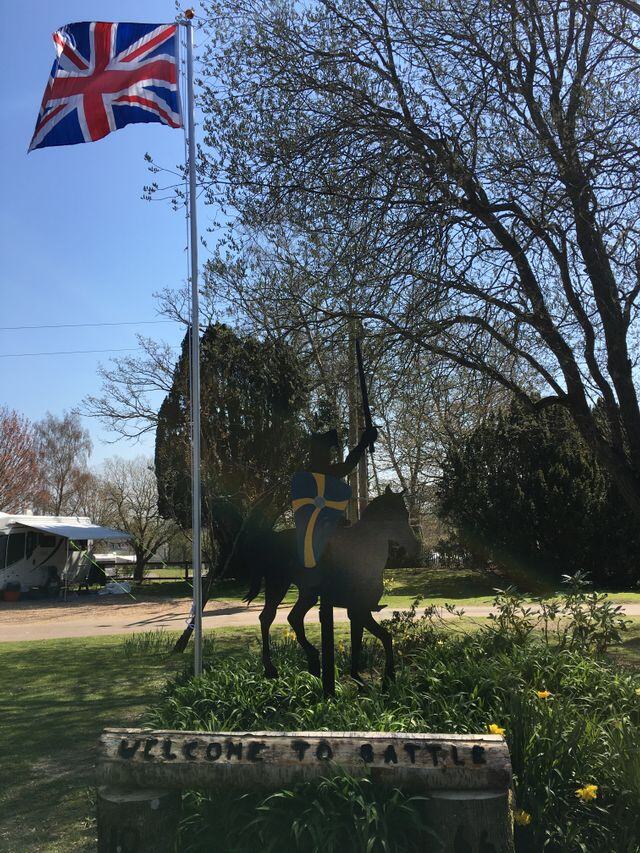 Battle Normanhurst Court